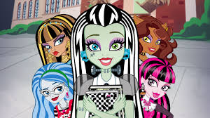 Monster High: New Ghoul at School